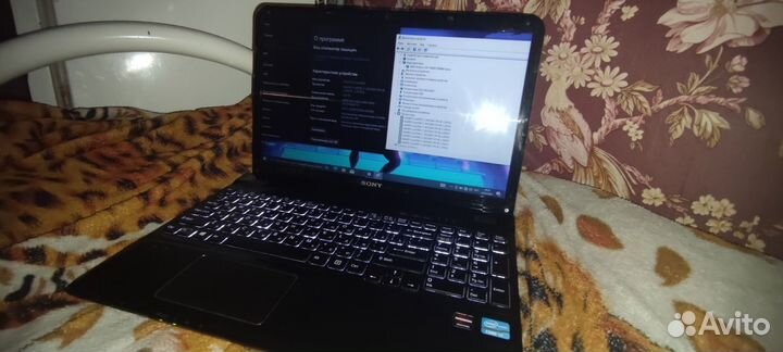 Игровой ноутбук i7 / 8gb / 2gb видеокарта SSD/HDD