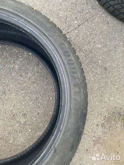 Goodyear UltraGrip Performance Gen-1 225/45 R19 96V