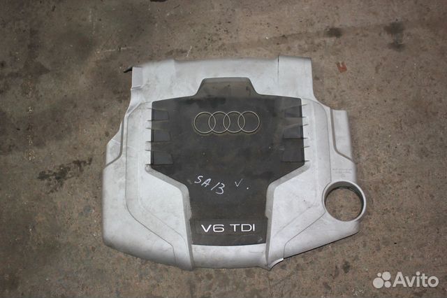 Audi A4 A5 Q5 крышка двс декоративная CCW