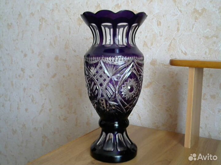 Хрустальная ваза марганец