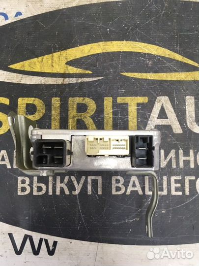 Блок управления рулевой рейкой Toyota Rav 4 30 2.0