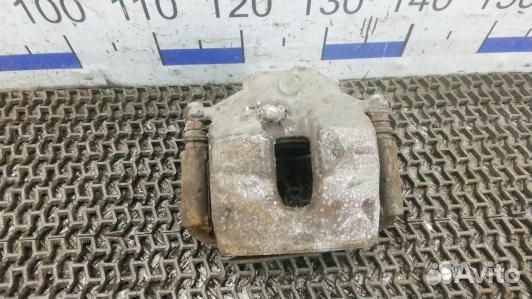 Суппорт тормозной передний правый mercedes benz C