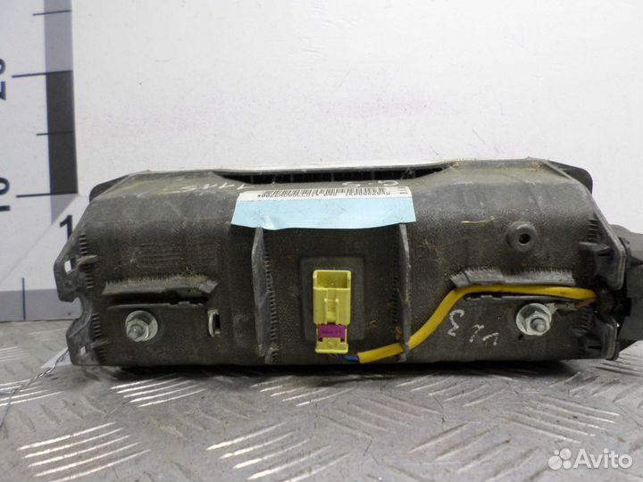 Подушка безопасности пассажира Volkswagen Golf 5 1