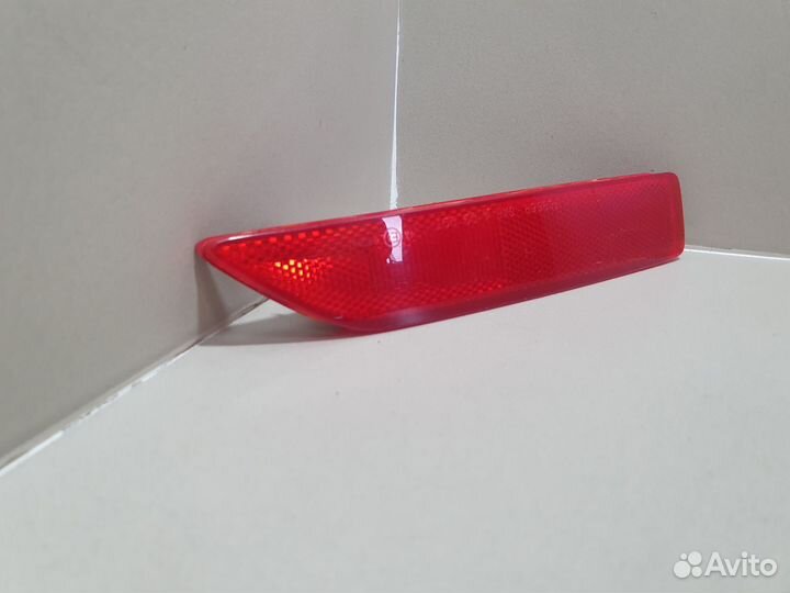 Катафот заднего бампера правый Honda CR-V 3 07-12