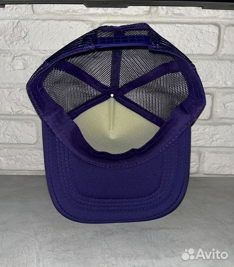 Кепка-Тракер со стразами