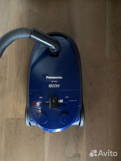 Пылесос Panasonic MC-E983