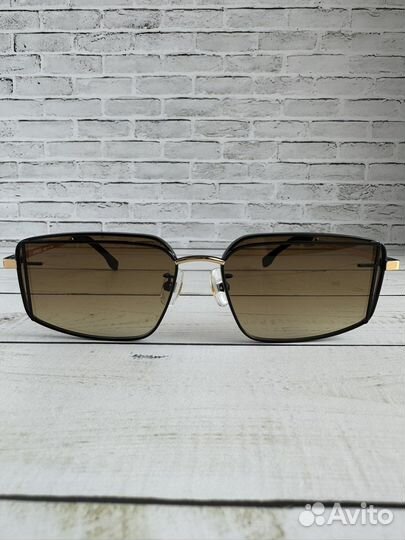 Солнцезащитные очки Fendi