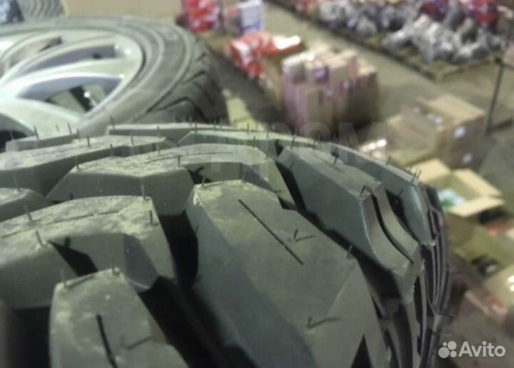 Cooper Discoverer STT 245/75 R16