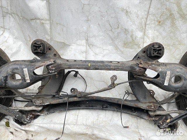 Задний подрамник Мерседес w212 E w207 E coupe