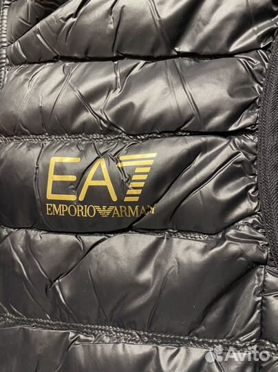 Жилетка Emporio Armani EA7