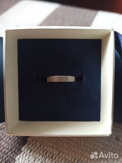 Золотое кольцо с бриллиантами