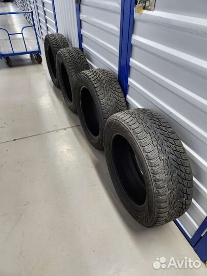 Nokian Tyres Hakkapeliitta R3 SUV 235/60 R18 107R