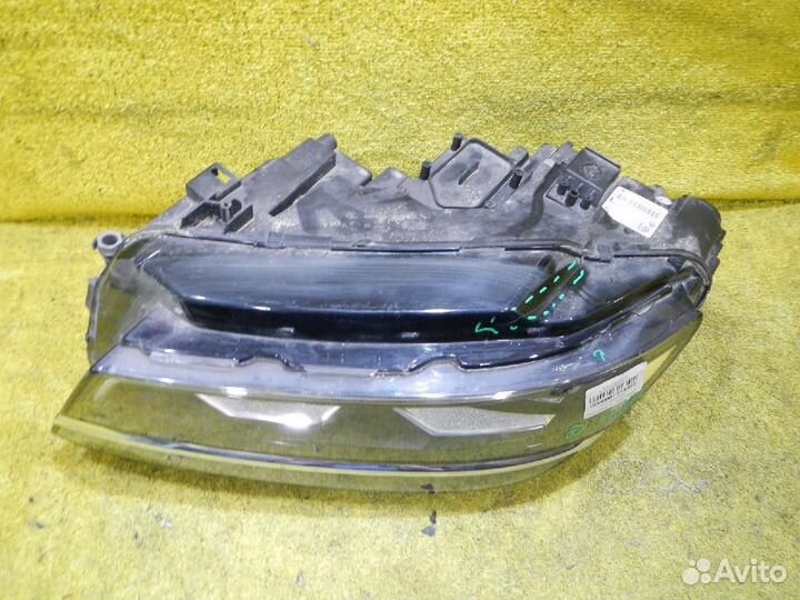 Фара левая Volkswagen Tiguan