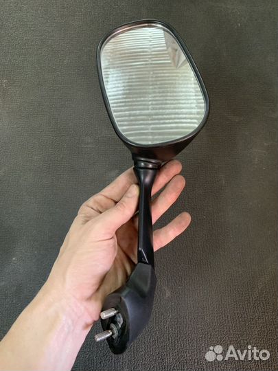 R6 06-07 зеркало левое оригинал б/у Yamaha