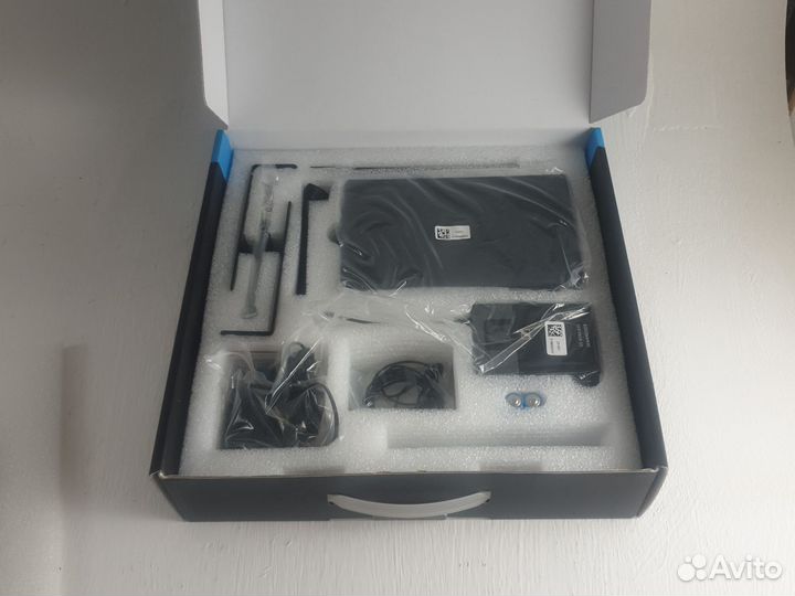 Радилсистема Sennheiser петличным микрофоном