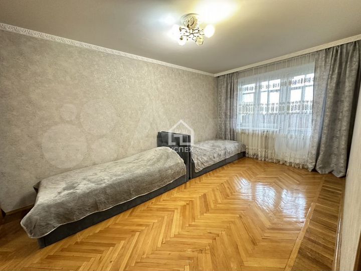 4-к. квартира, 101 м², 5/9 эт.