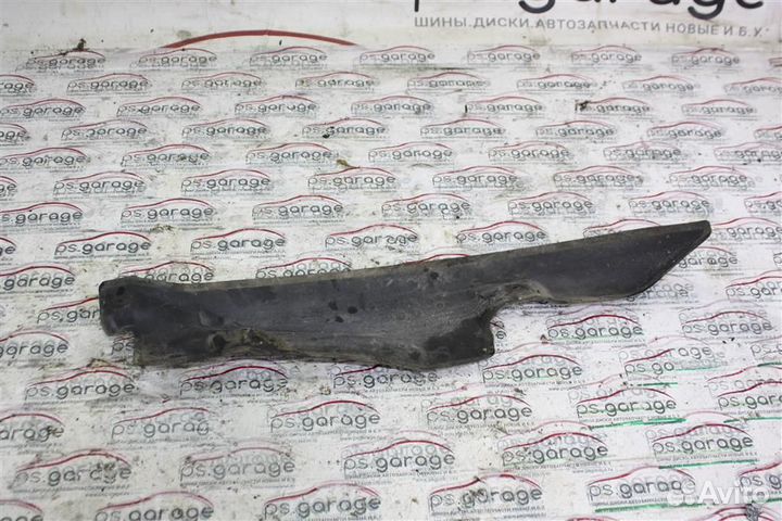 Пыльник крыла переднего левого Skoda Octavia (A5