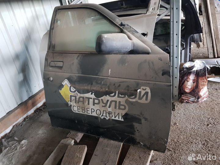 Дверь передняя правая VAZ 2112 1999-2009