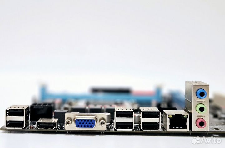 Материнская плата micro-ATX