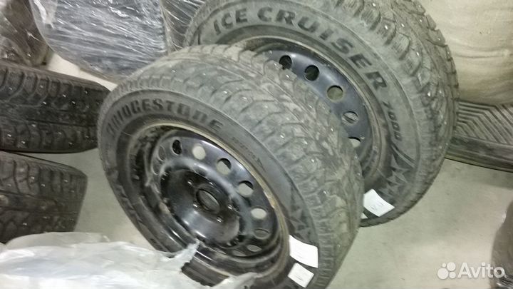 Шины 195/65/15 бриджстоун диск 5/114.3