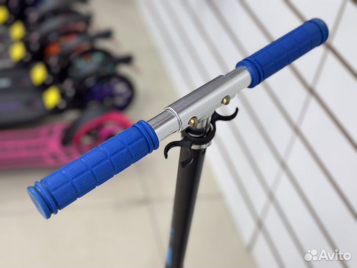 Самокат городской Scooter