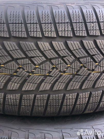 Goodyear EfficientGrip Performance SUV 255/55 R18 200H