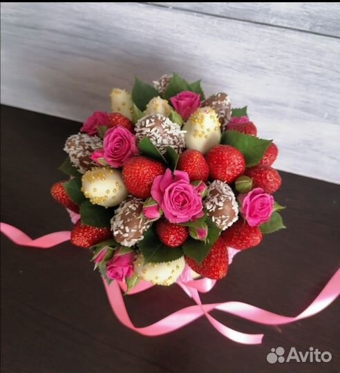 Съедобные букеты. Букеты из клубники