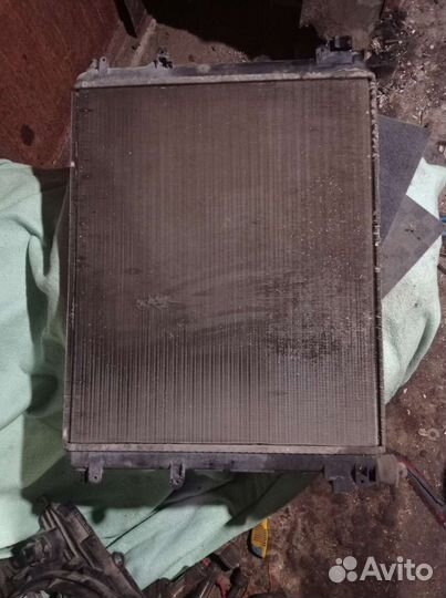 Радиатор охлаждения renault symbol