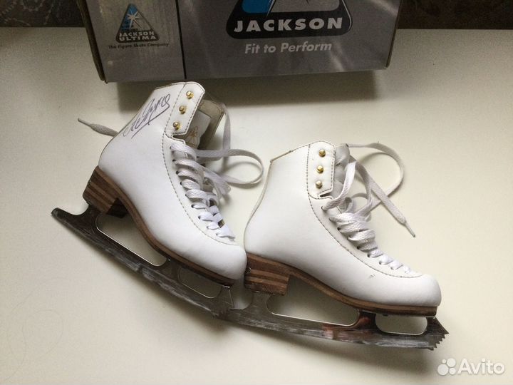 Коньки фигурные Jackson freestyle
