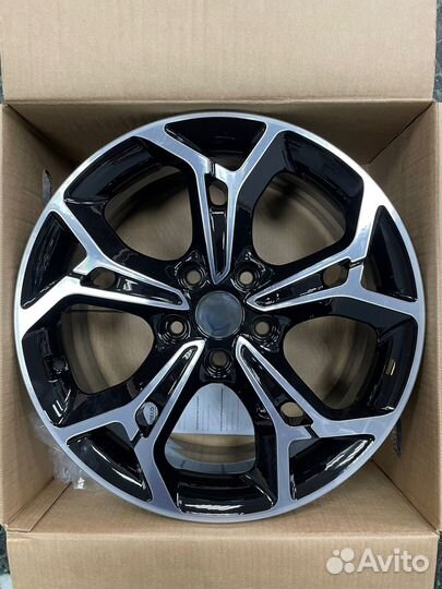 Диски R17 Carwel Синтур