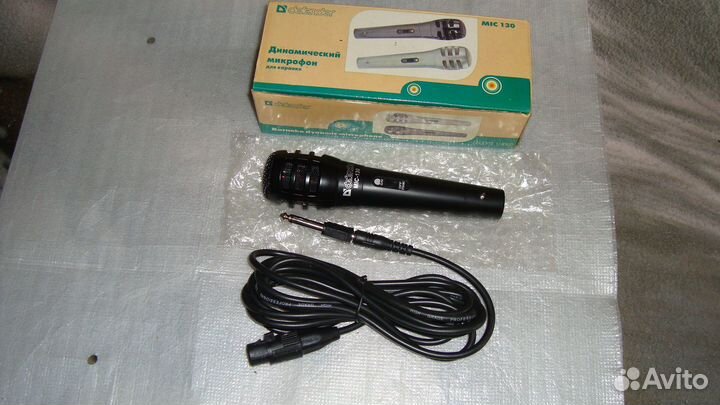 Динамический микрофон для караоке. Defender. MIC 1