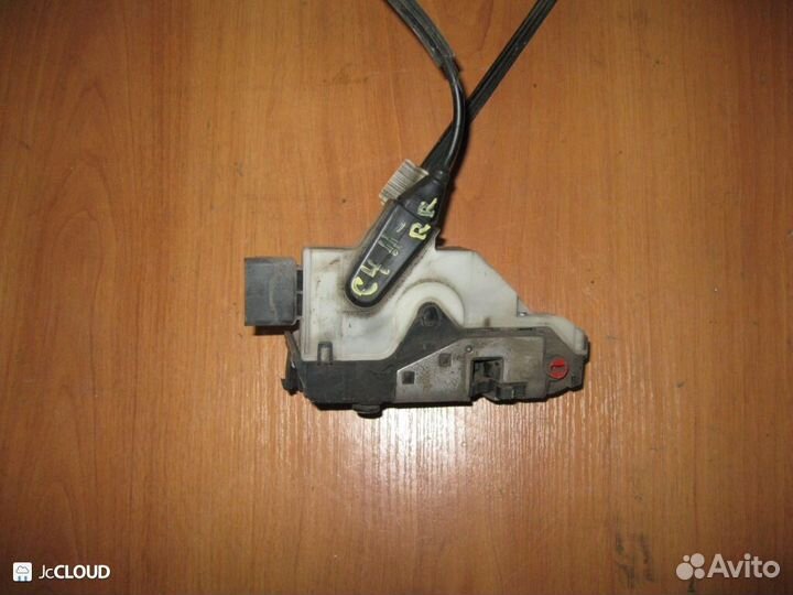 Замок на citroen C4 B7