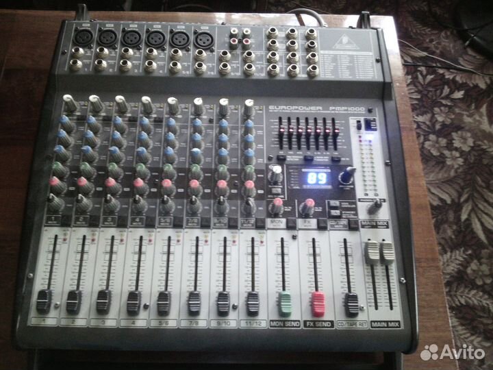 Behringer PMP 1000 Europower Микшер с усилителем