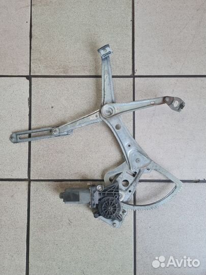 Стеклоподъемник электрический mercedes-benz W210