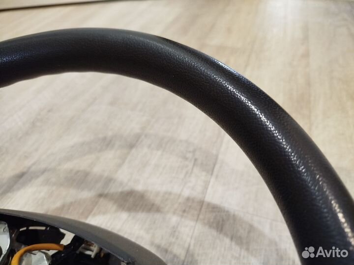 Рулевое колесо Hyundai Solaris 1