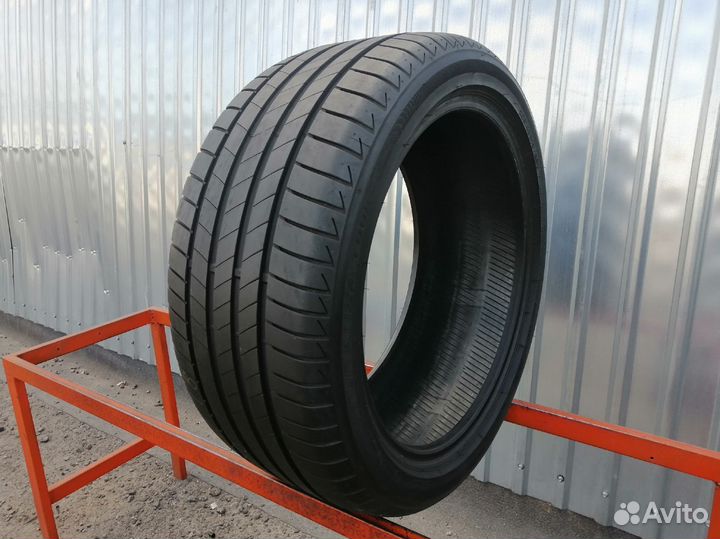 Bridgestone Turanza T005 255/40 R18 99Y