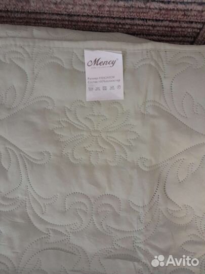 Покрывало стеганное на кровать