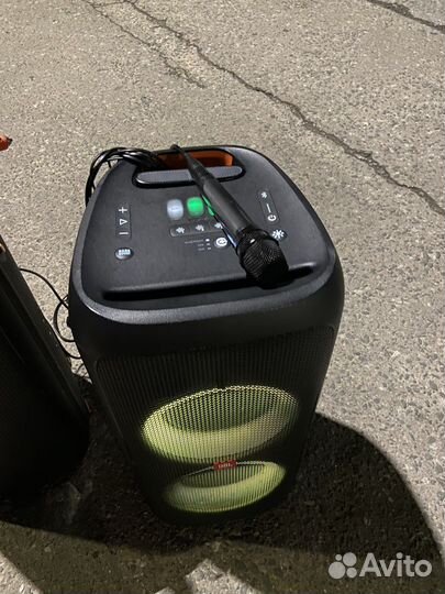 Аренда музыкальной колонки JBL