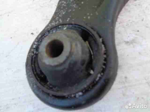 Рычаг передний правый нижний Suzuki Grand Vitara 2