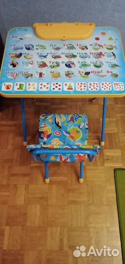 Стол и стул