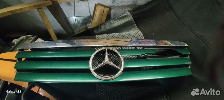 Решетка капота mercedes w 168