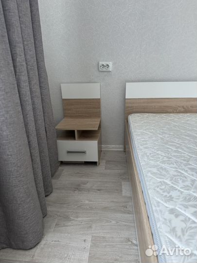 Кровать двуспальная 160х200 с матрасом