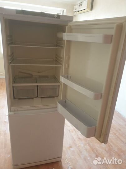 Продам холодильники на запчасти