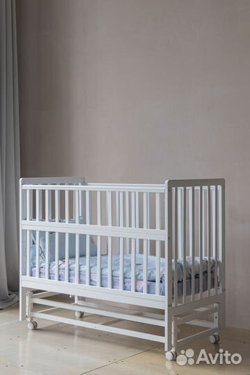 Детская кровать с маятником Ник-2