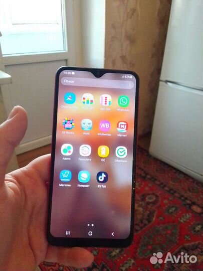 Samsung Galaxy A10, 4/32 ГБ