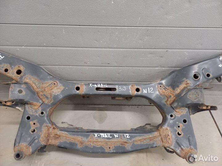 Подрамник задний Nissan X-Trail