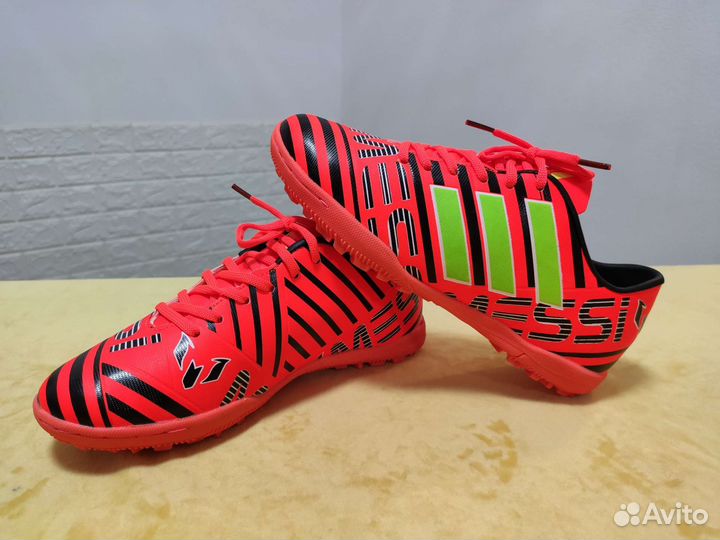 Сороконожки для футбола адидас немезис