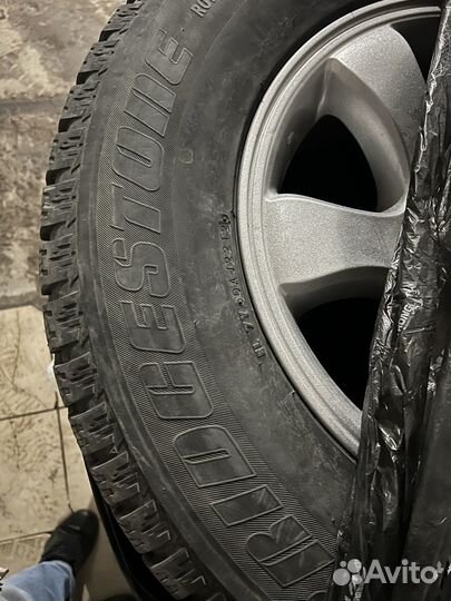 Bridgestone Alenza A/S 265/65 R17