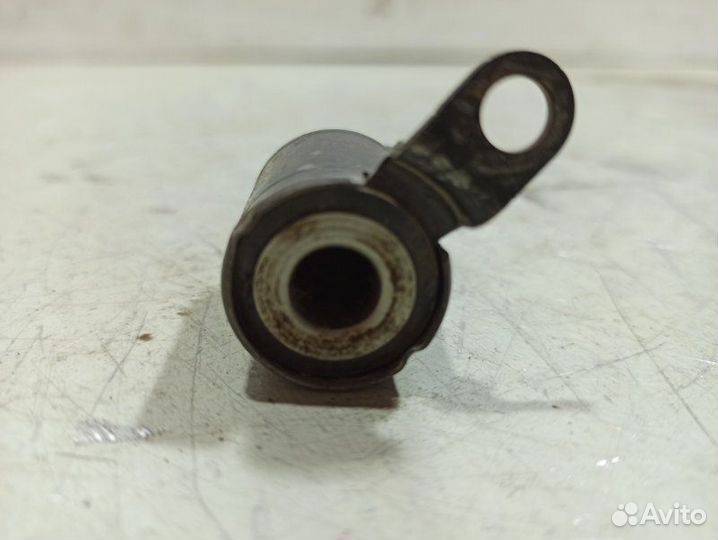 Клапан Hyundai Rio 3 2011