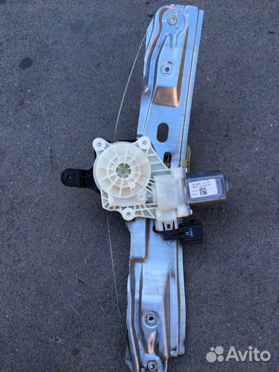 Стеклоподъемник Форд Фокус3